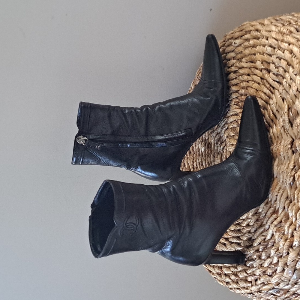 CHANEL Womens Vintage‎ Black Lambskin Leather Ankle Boots Zip 3" EU35/US4.5